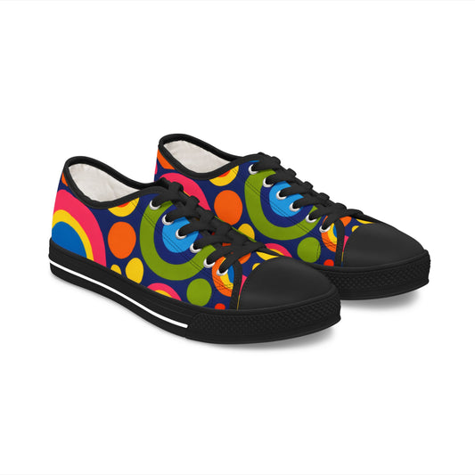 Retro Circle Print Women's Low Top Sneakers — Colorful 60s-Inspired Canvas Shoes