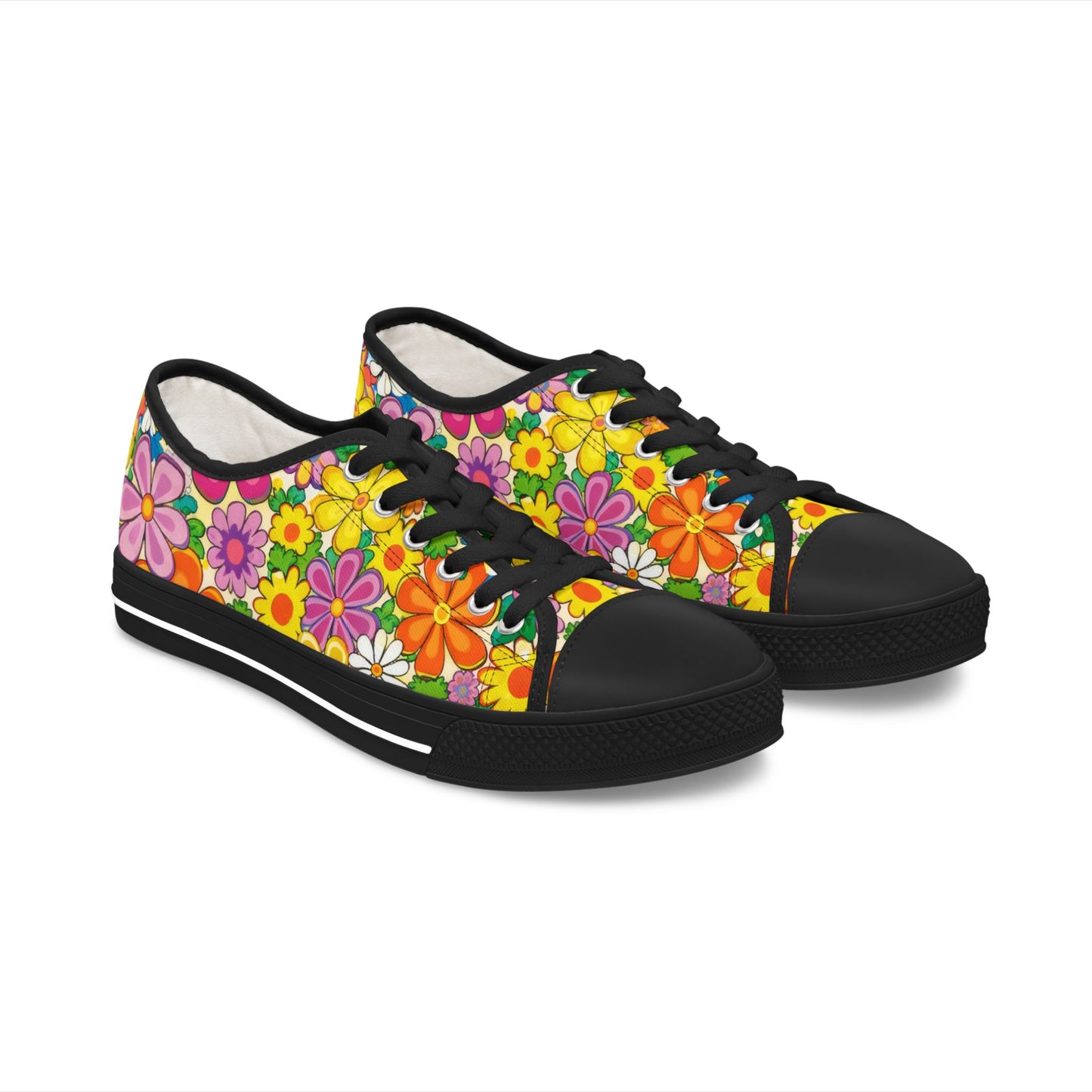 Floral Retro Daisy Low Top Sneakers — Colorful 60s Flower Pattern Women’s Shoes