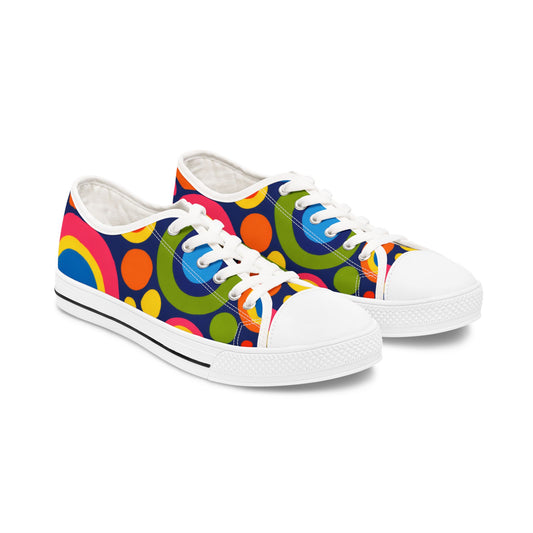 Retro Circle Print Women's Low Top Sneakers — Colorful 60s-Inspired Canvas Shoes