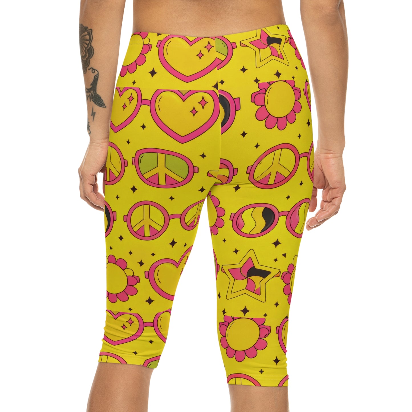 Psychedelic Peace Capri Leggings — 70s Heart, Peace & Flower Print