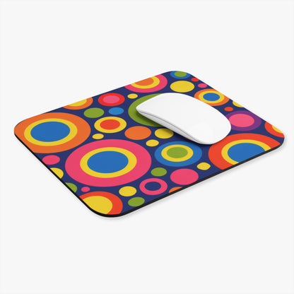 Retro Rainbow Circles Mouse Pad — Colorful Pop Art Desk Mat
