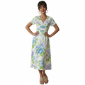 Blue Floral Wrap Dress Modelka 3