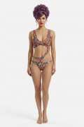 Front — Latynka, fioletowy bouffant