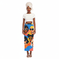 Modelka 3 - Black platinum beehive